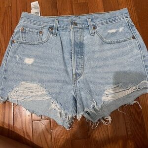 501 Levi shorts